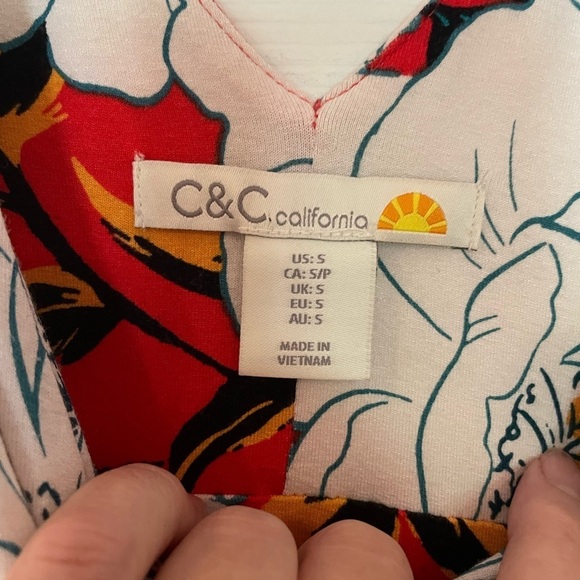 C&C CALIFORNIA ORANGE/WHITE FLORAL TANK MAXI DRESS - Picture 2 of 3